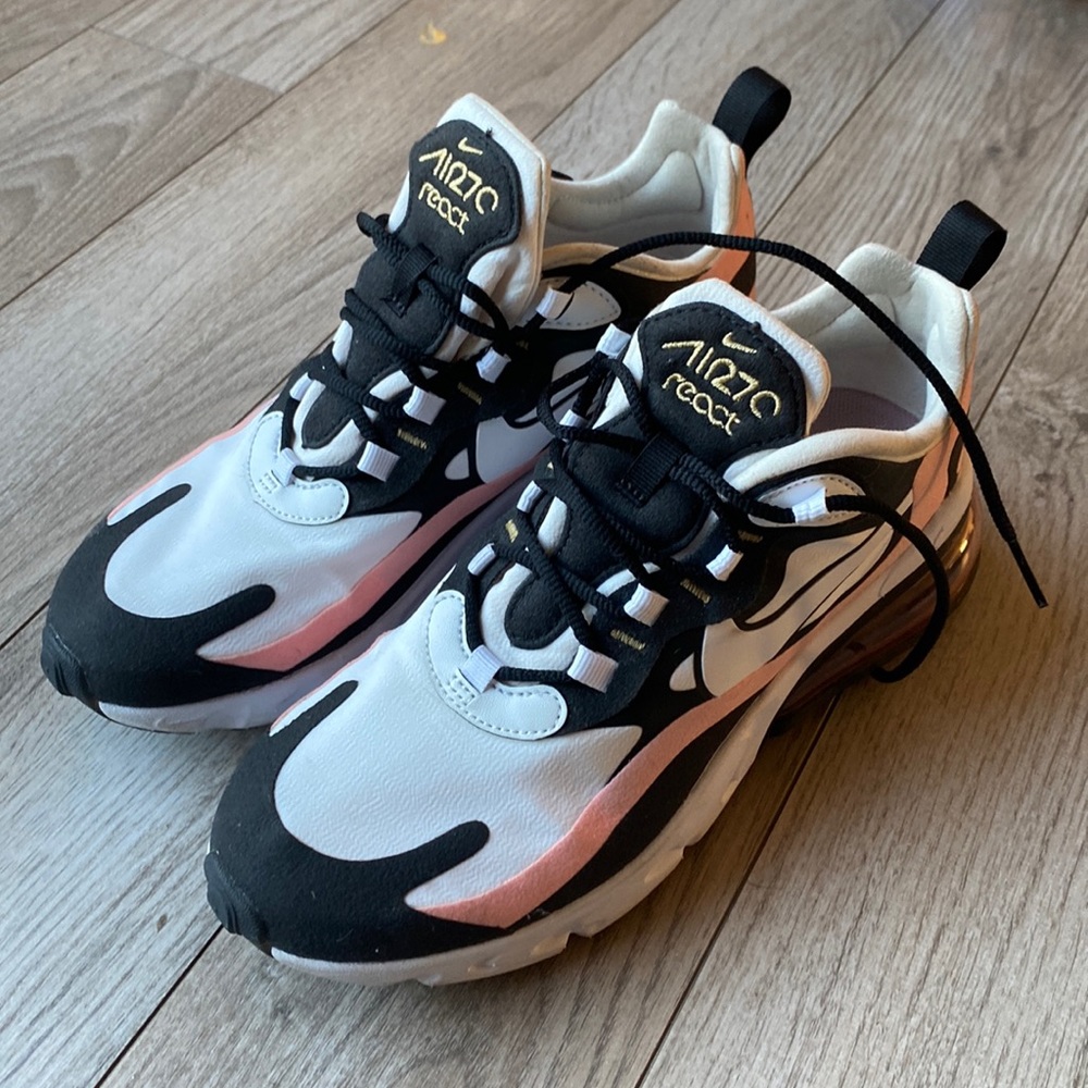 Nike Air Max 270 React. 7.5